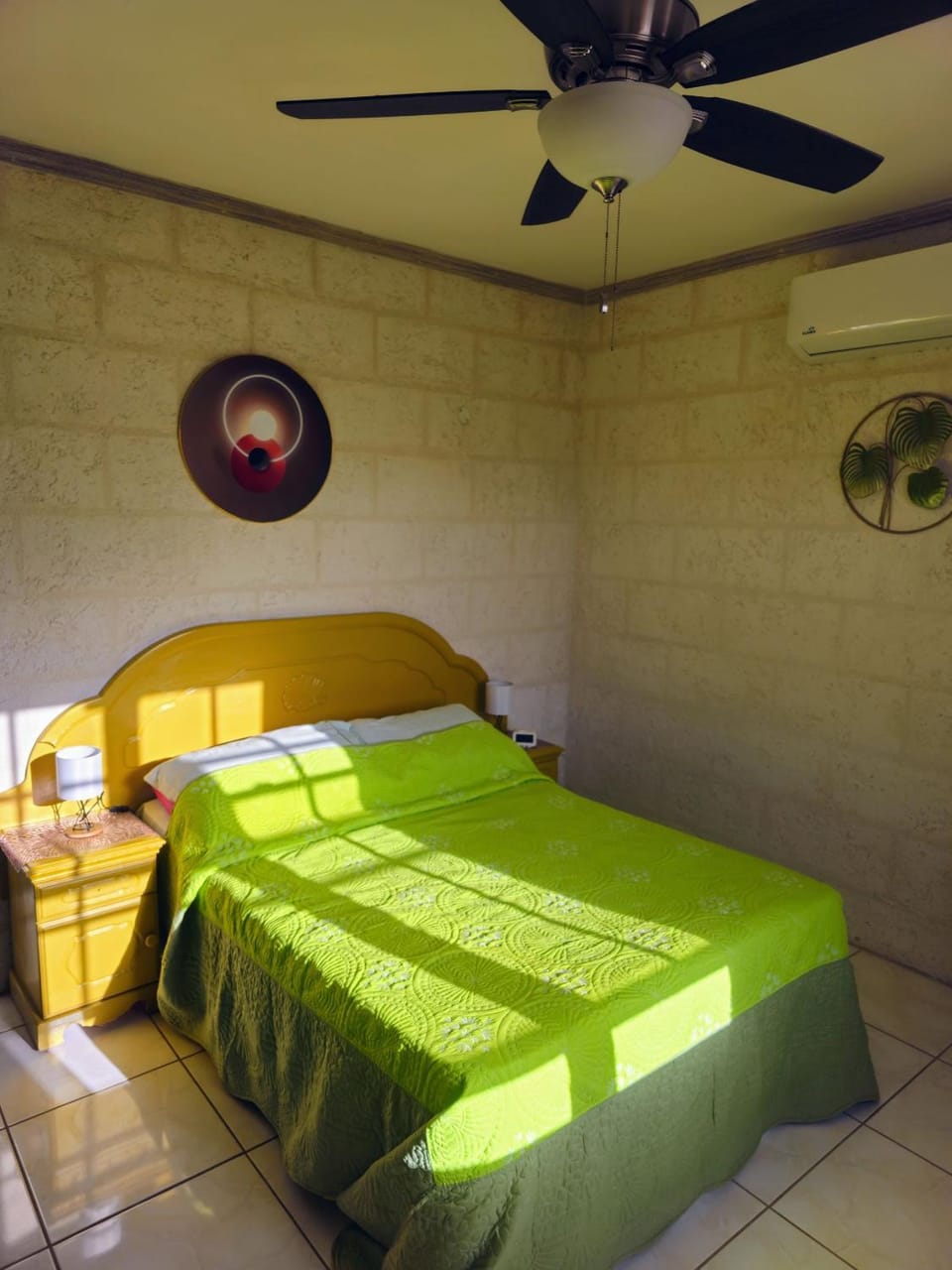 Bed, Bedroom, air conditioner