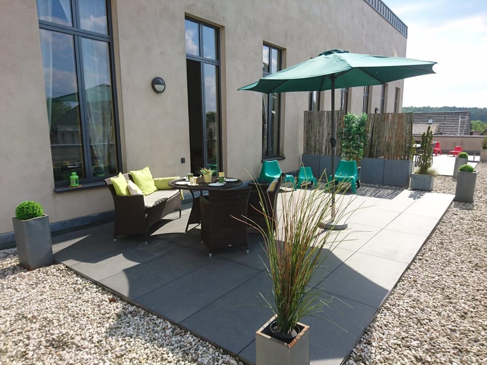 Balcony/Terrace, Dining area