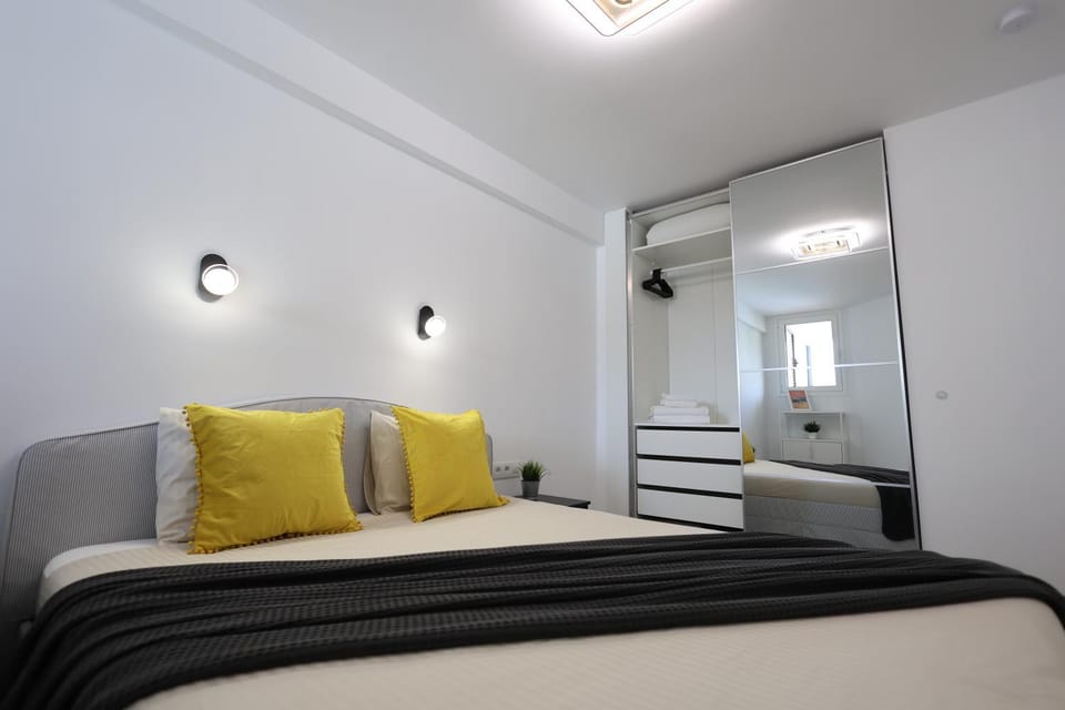 Bed, Bedroom