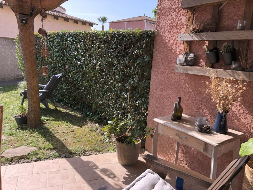 Logement 4 pers - Béziers au bord du Canal du Midi à prox des plages House in Béziers
