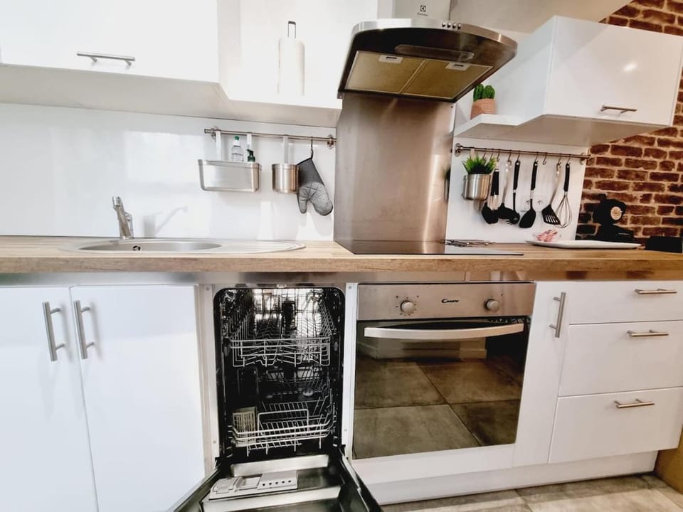 Saun arene grand T2 proche gare avec sauna Apartment in Reims