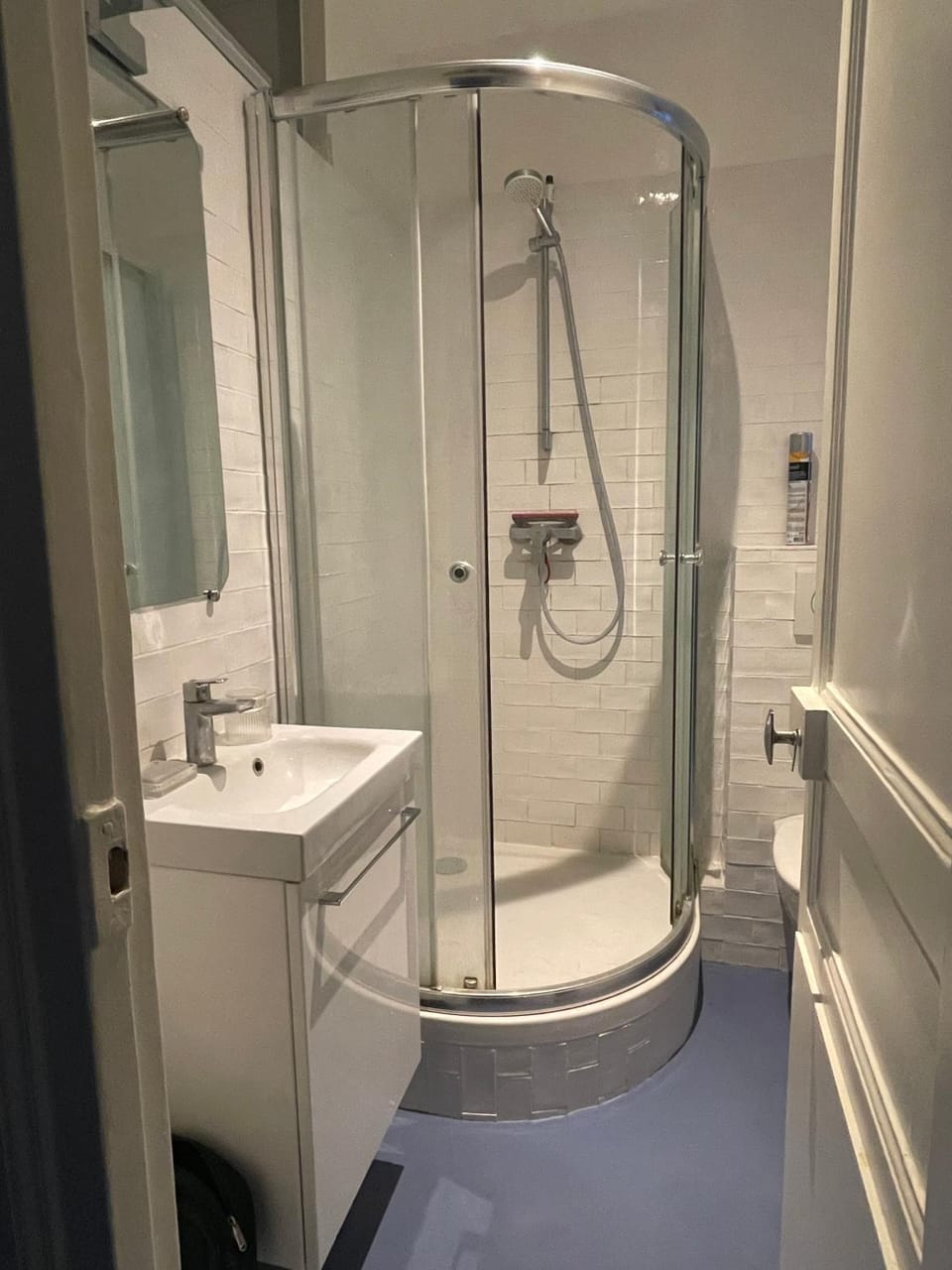 Shower, Toilet, Bathroom
