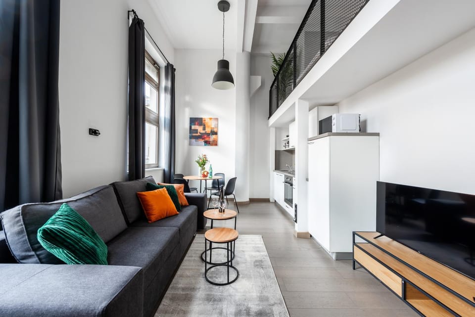 TV and multimedia, Kitchen or kitchenette, Seating area