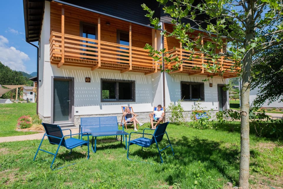 Property building, Garden, sunbed
