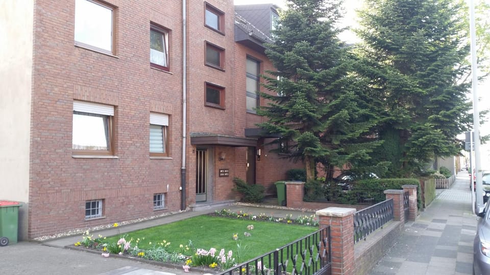 Facade/entrance, On site