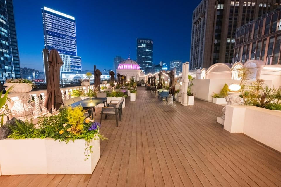 Property building, Patio, Evening entertainment, City view, wedding