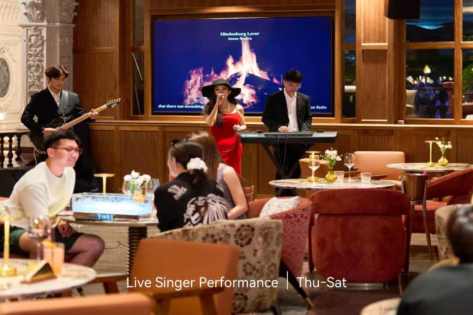 Lounge or bar