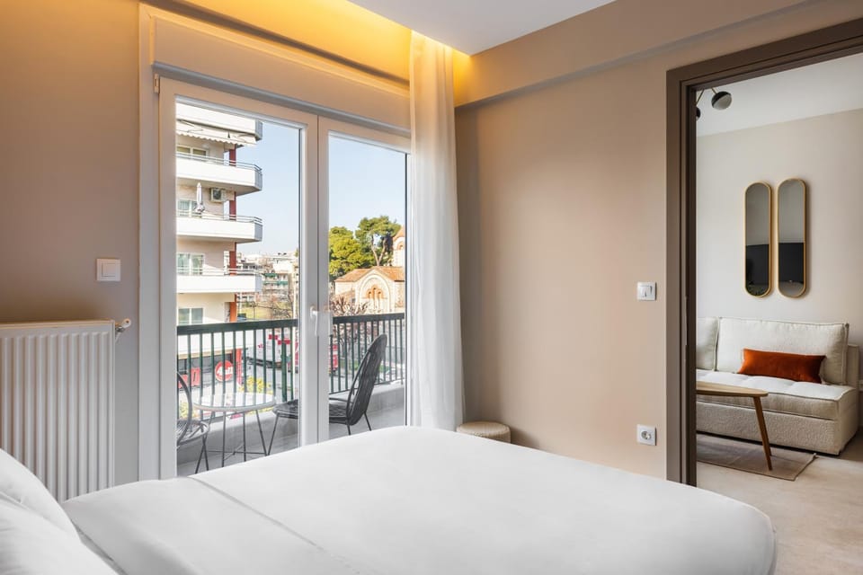 Bed, View (from property/room), Photo of the whole room, Bedroom