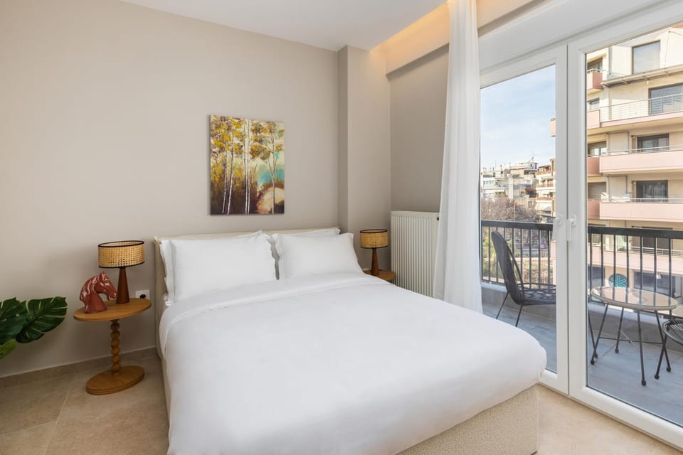 Bed, View (from property/room), Photo of the whole room, Bedroom