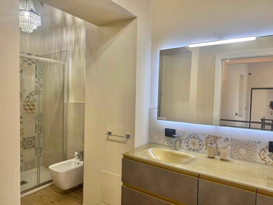 Shower, Bathroom
