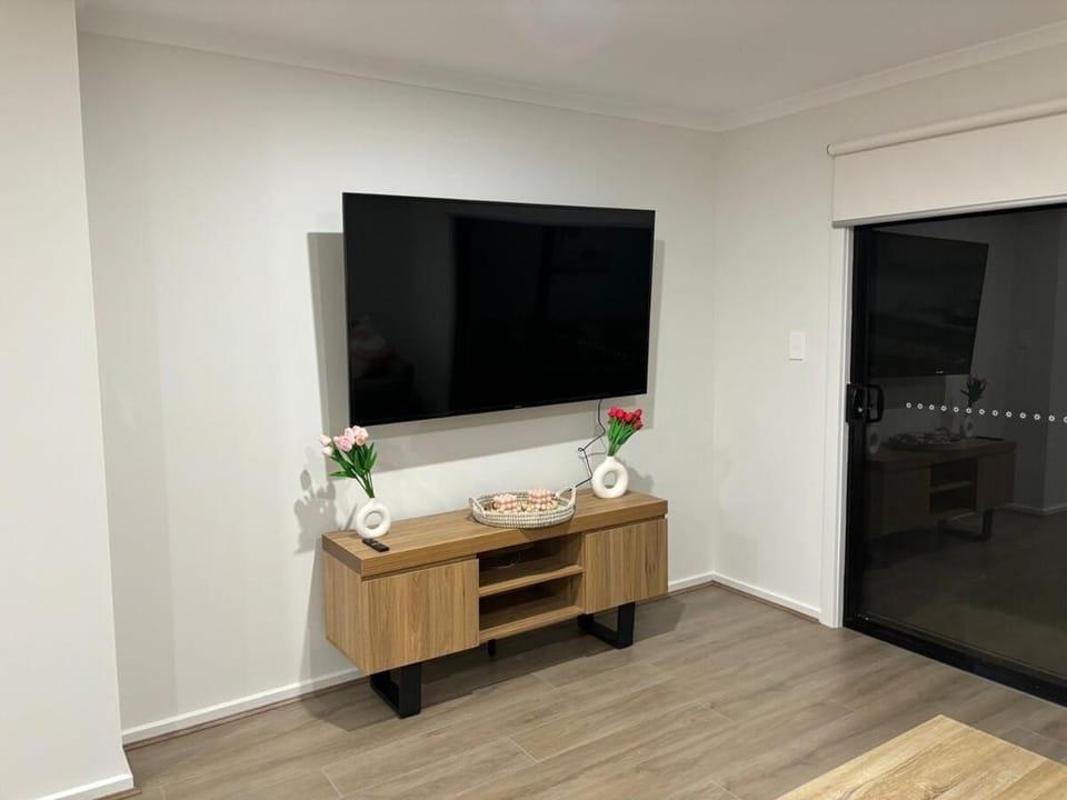 Sunflower Homes- Light and Easy House in South Australia
