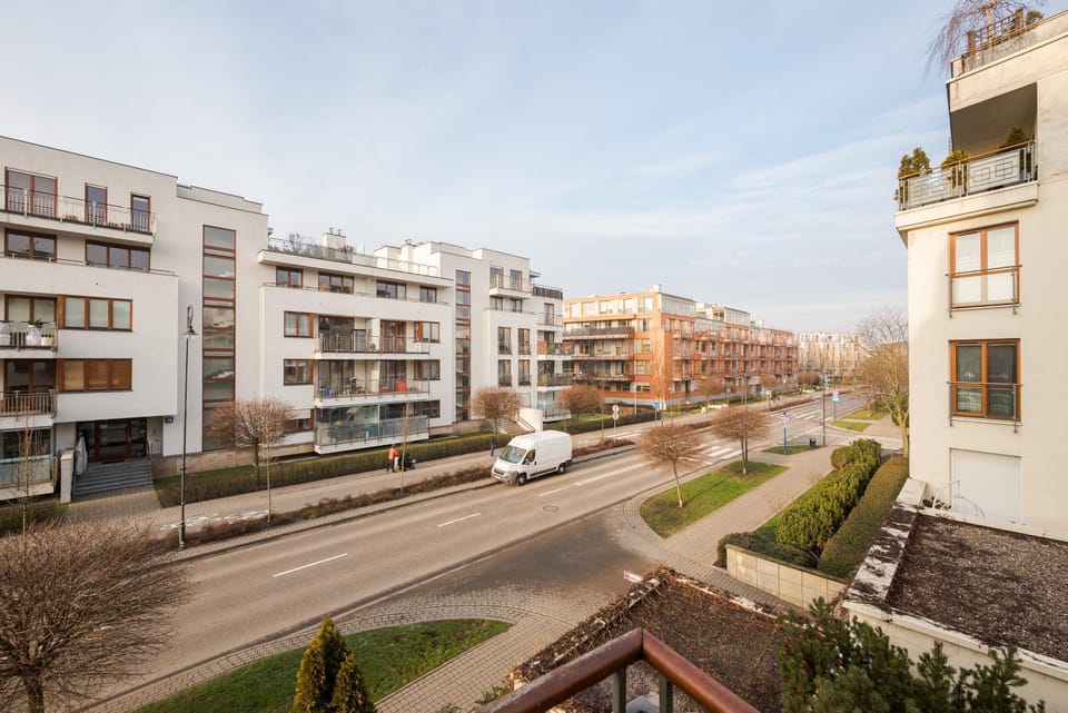 Neighbourhood, City view, Location