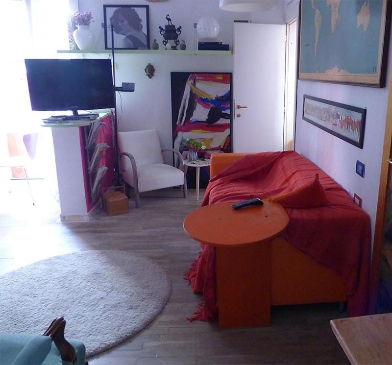 Communal lounge/ TV room, Communal lounge/ TV room, Living room, Seating area
