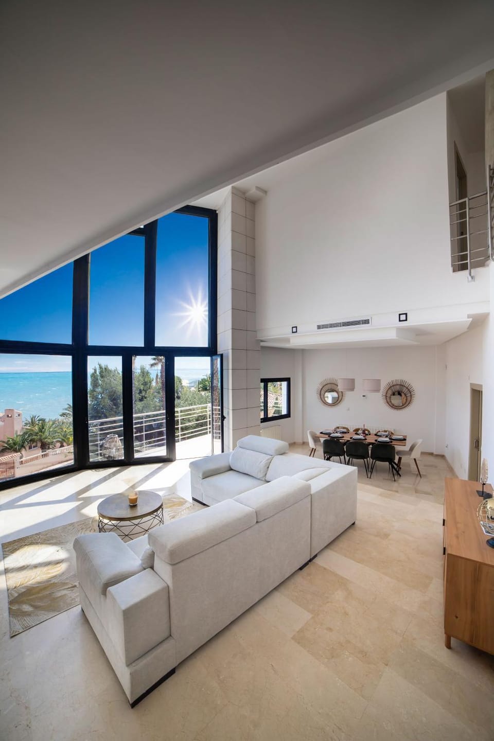 Living room, Sea view
