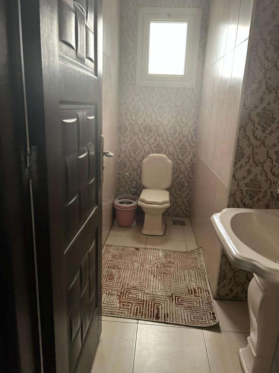 وحدة للايجار بالكامل Agouza تاني صف علي النيل Apartment in Cairo