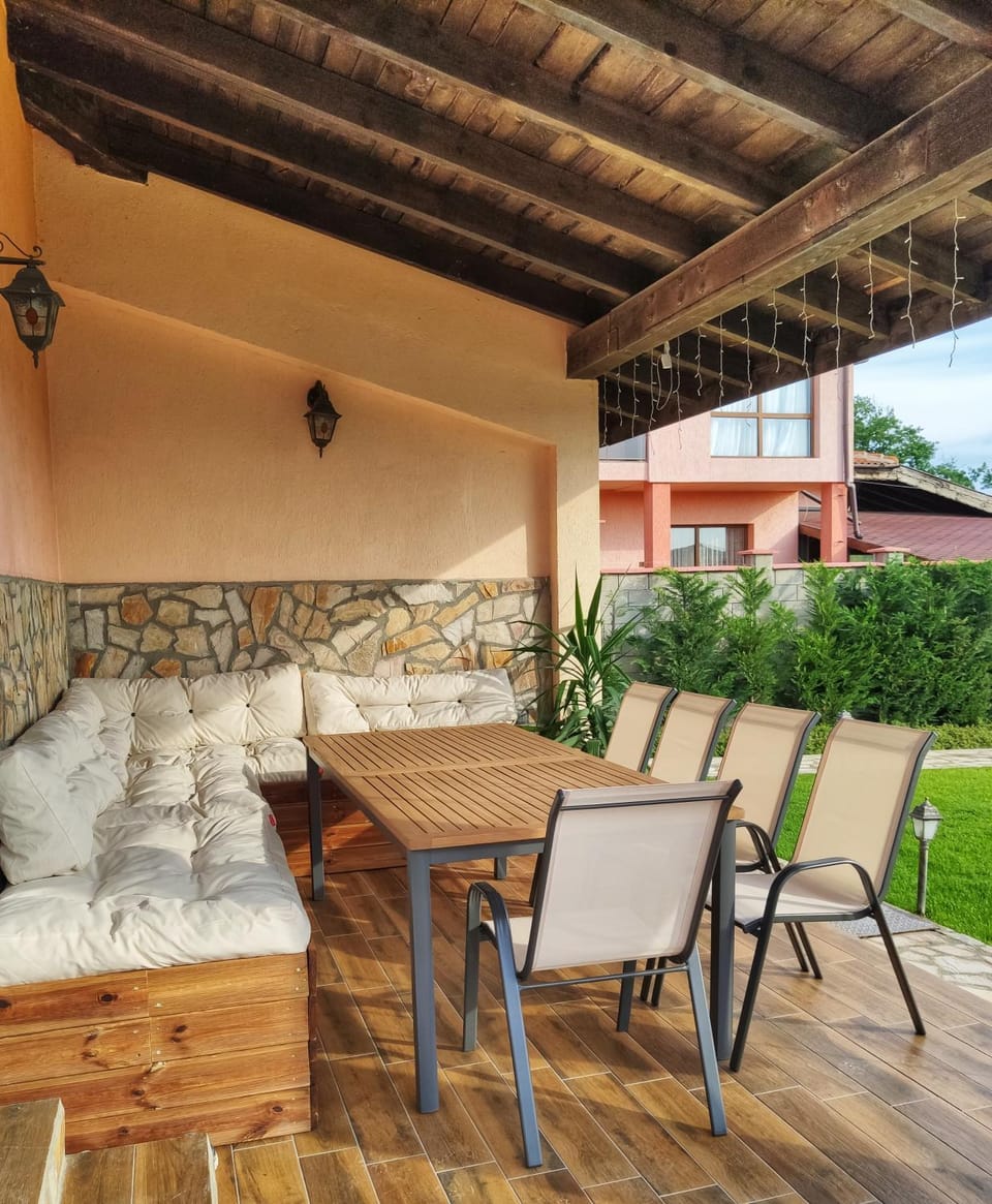 Casa Soleada Villa in Varna Province