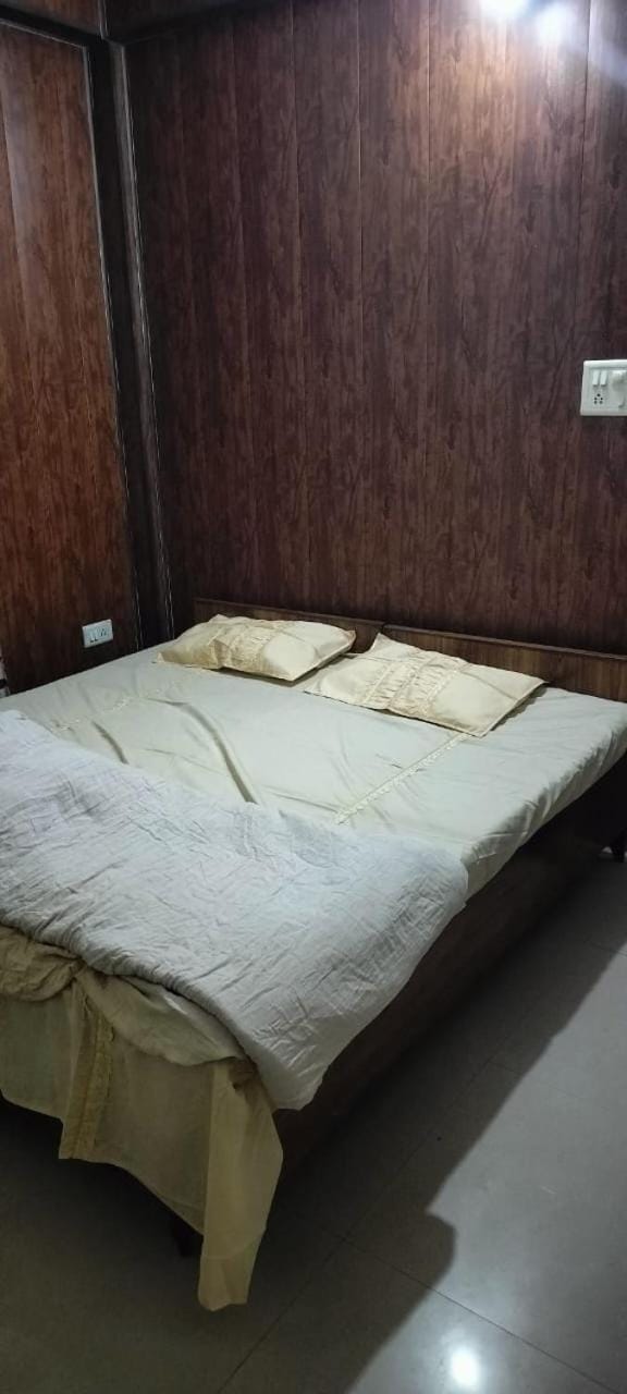 SHRI SHYAM RESIDENCy Apartment in Uttar Pradesh