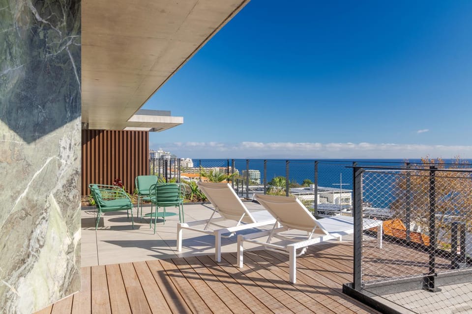 Patio, Day, Natural landscape, View (from property/room), Balcony/Terrace, Sea view, sunbed