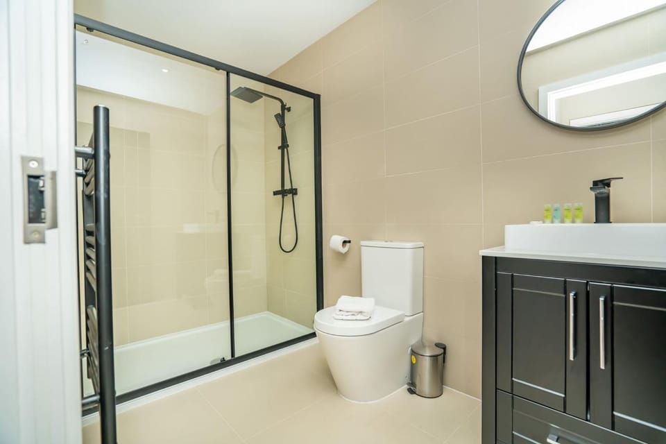 Fabulous 1 Bed Apartment in Birmingham Apartment in Metropolitan Borough of Solihull