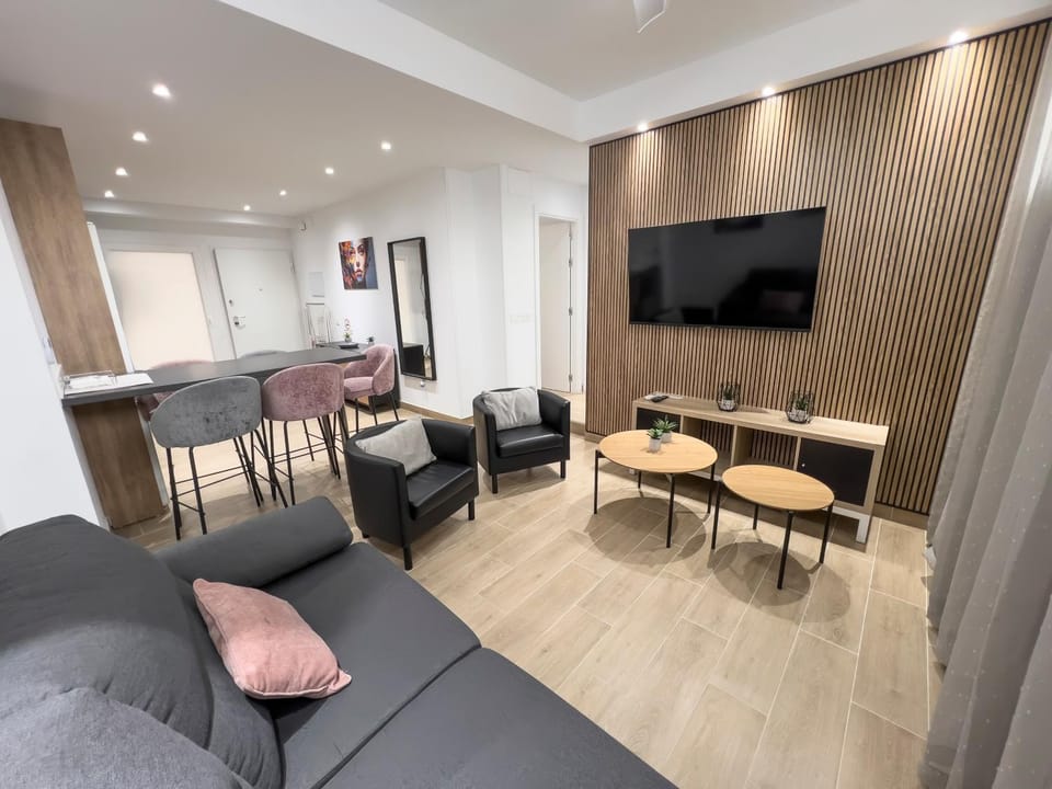 Communal lounge/ TV room