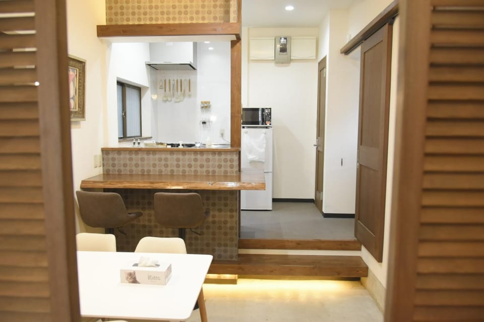 Kitchen or kitchenette, minibar, oven, air conditioner