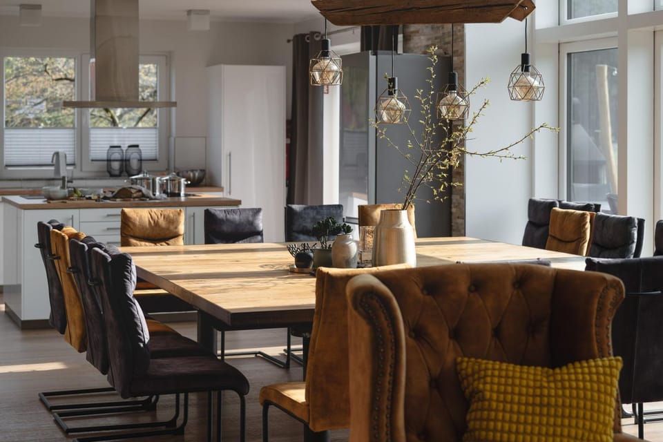 Living room, Seating area, Dining area