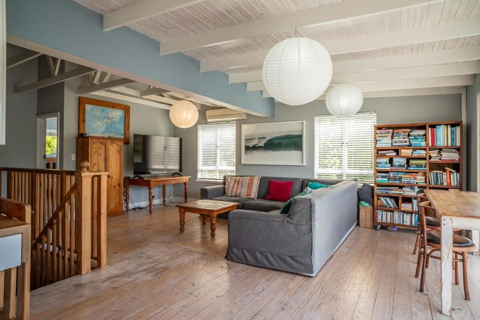 Kommetjie Family Haven Near the Beach Apartment in Cape Town