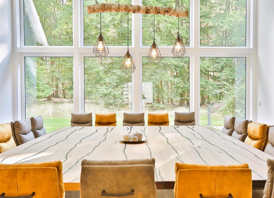 Living room, Dining area