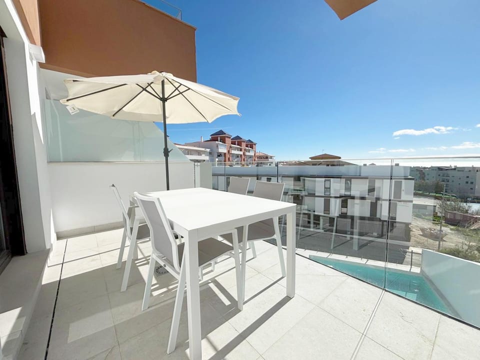 Property building, View (from property/room), Balcony/Terrace, Balcony/Terrace, Dining area, Pool view, Sea view