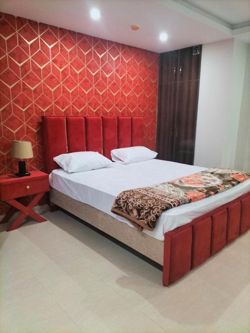 Small space, big possibilities! Rent this studio and embrace simple living Apartment in Islamabad
