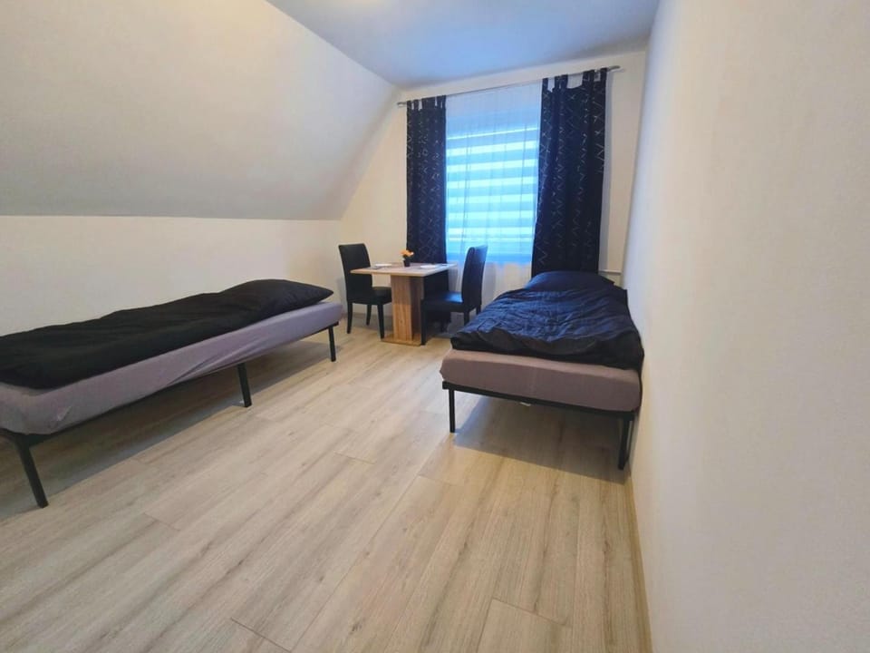 Bed, Photo of the whole room, Seating area, Bedroom