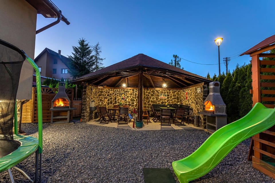 Patio, BBQ facilities