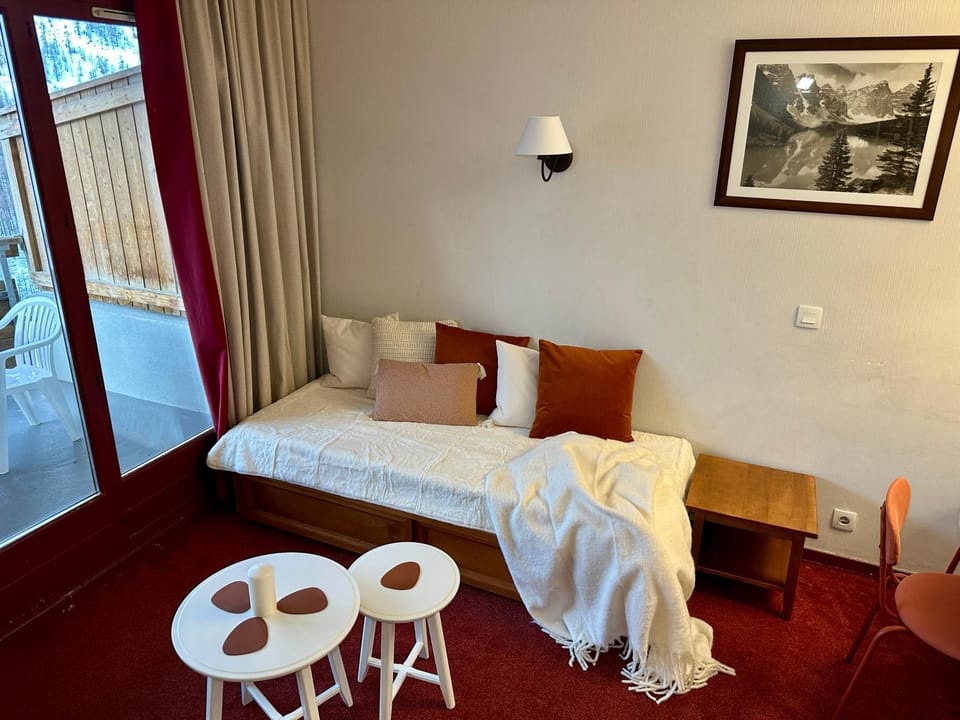 Évasion Alpine Vue Panoramique, WiFI et Garage Apartment in Isola