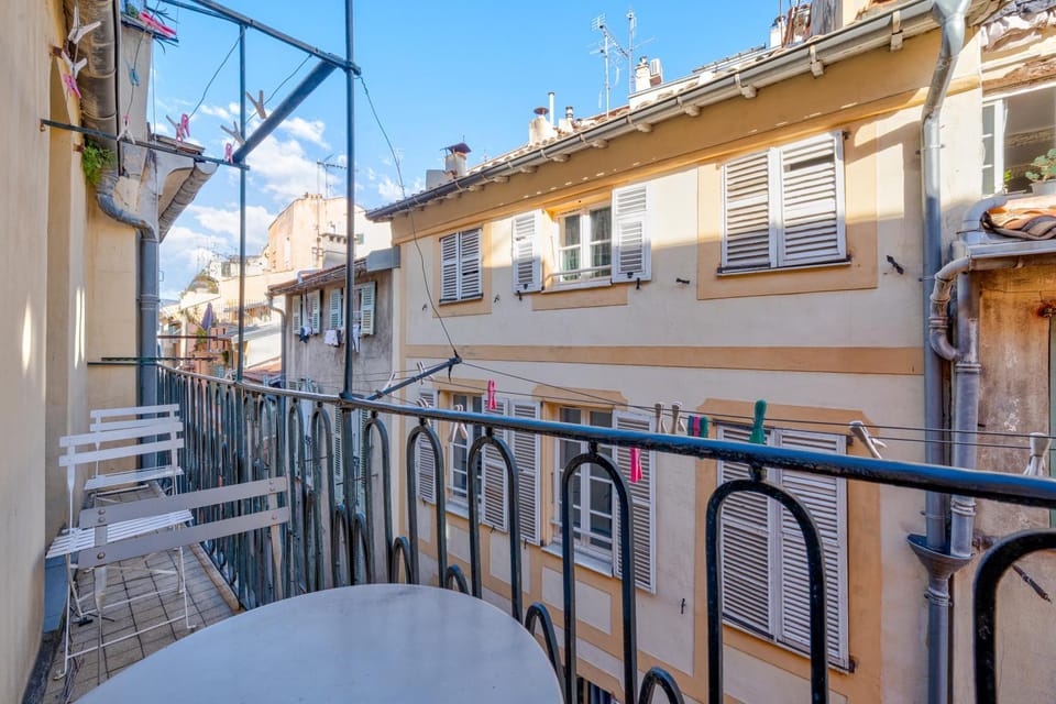 View (from property/room), Balcony/Terrace, Dining area