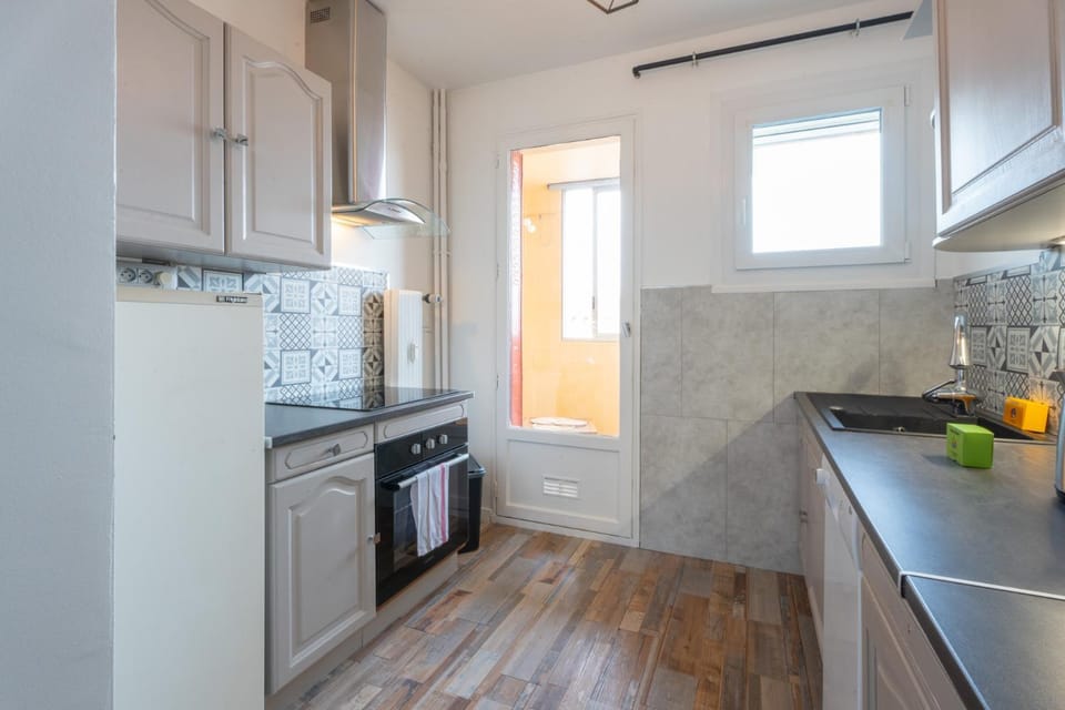 Bale 126 Appartement Mulhouse Stationnement Gratuit Apartment in Mulhouse