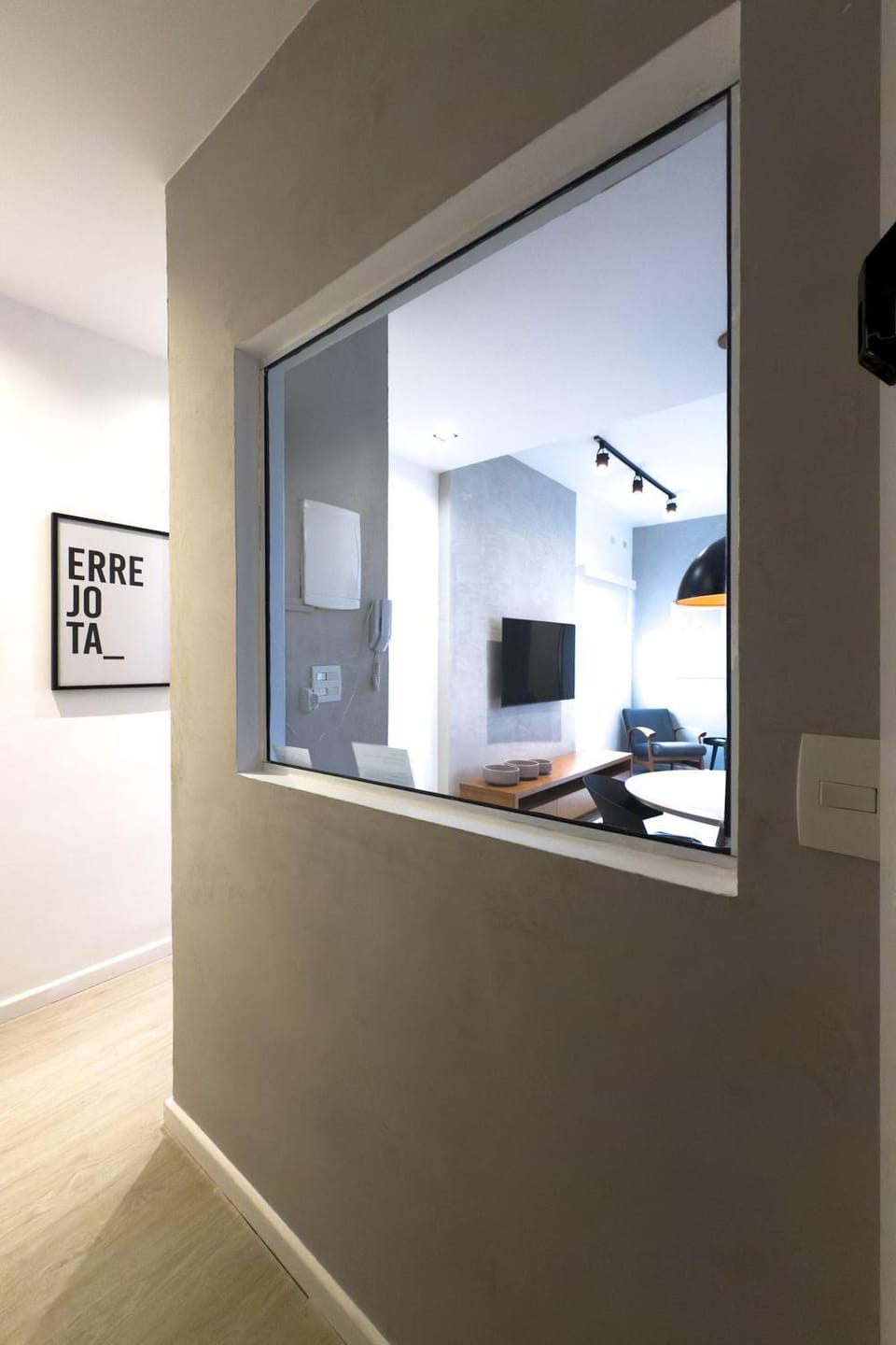 Apt Leblon - Quadra da Praia Apartment in Rio de Janeiro