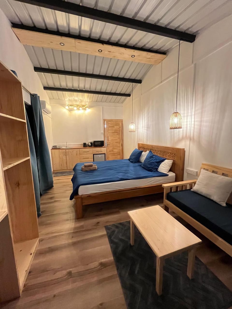 Photo of the whole room