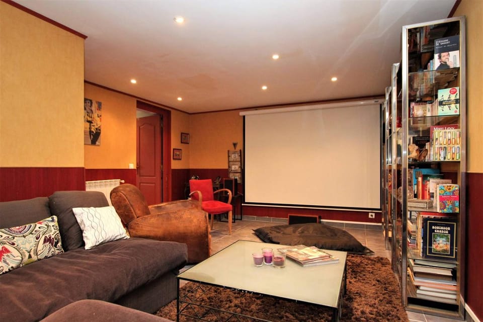 Sur les hauteurs de Nice, belle villa idéale en famille ou entre amis Villa in French Riviera