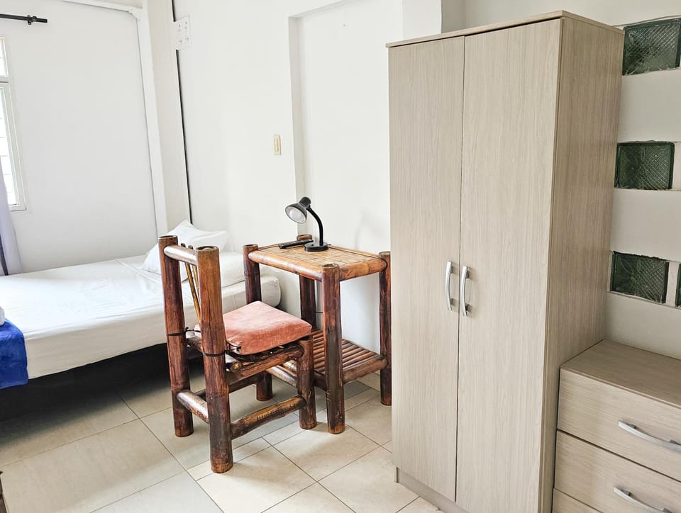 Bed, Photo of the whole room, wardrobe
