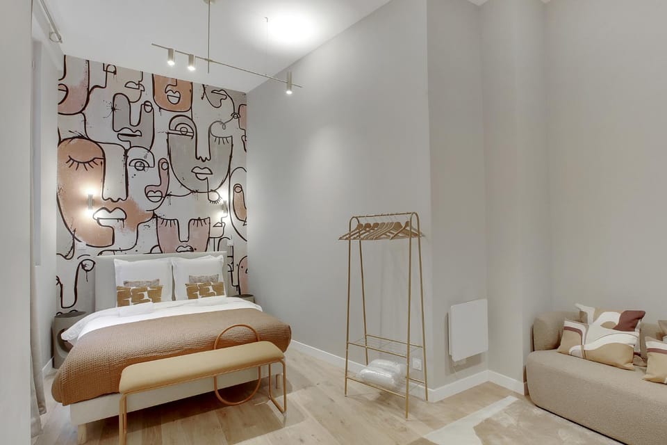 Bed, Bedroom