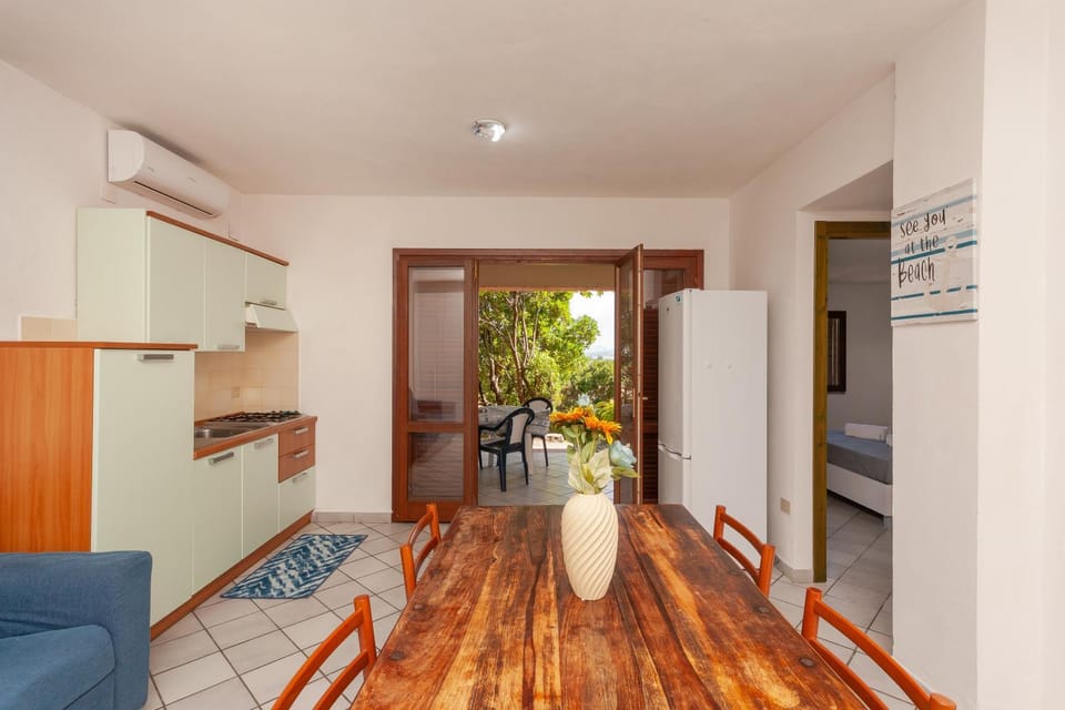 Living room, kitchen