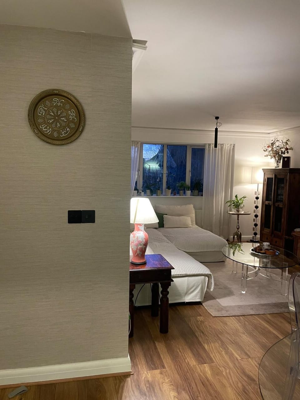 Photo of the whole room
