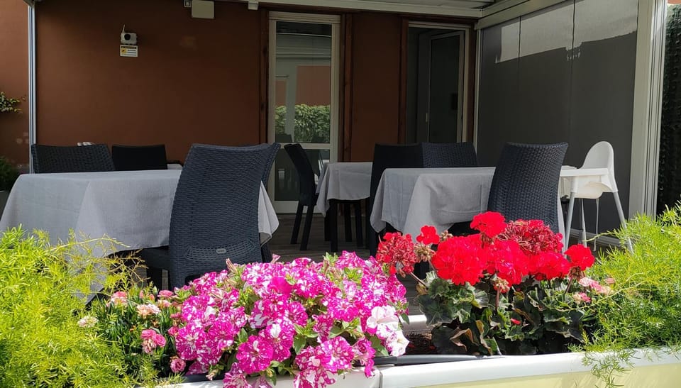 Balcony/Terrace, Breakfast