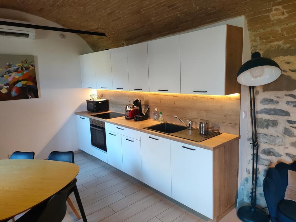 Studio voûté, atypique Apartment in Chambery