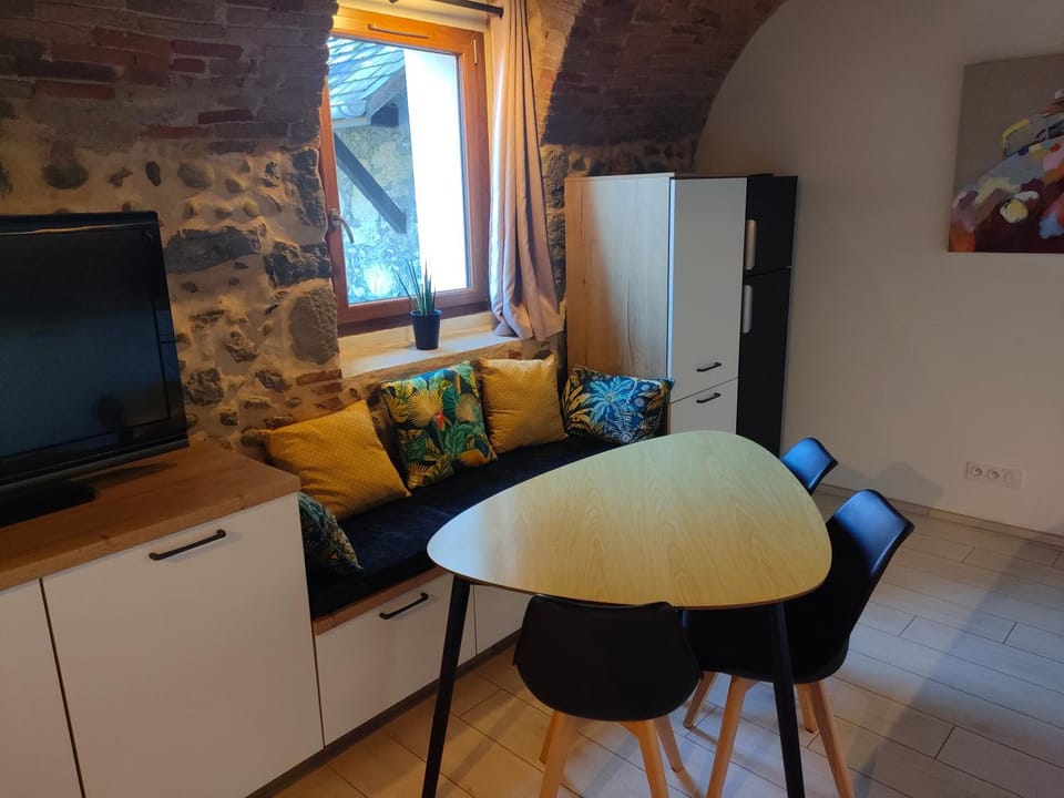 Studio voûté, atypique Apartment in Chambery