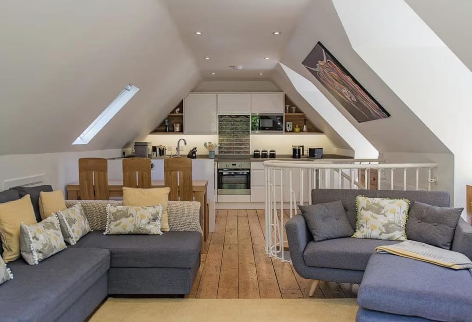 Kitchen or kitchenette, Living room, Seating area