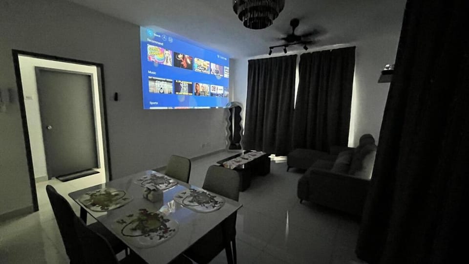 TV and multimedia, Dining area