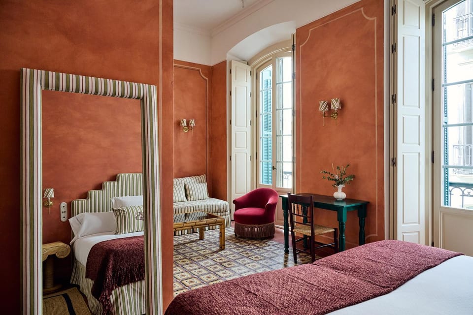 Bed, Living room, Seating area, Bedroom