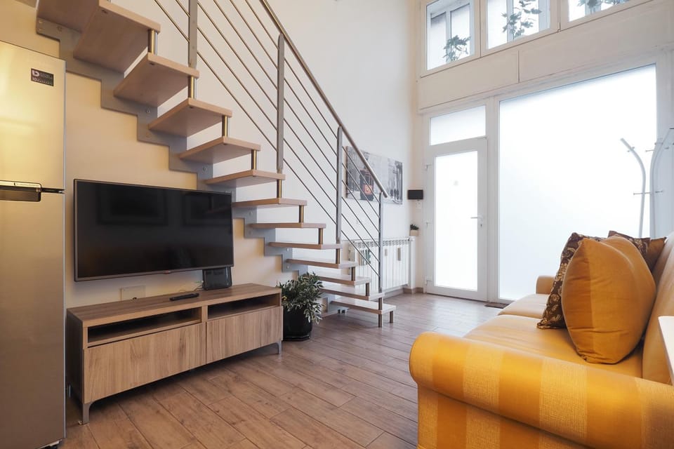 Communal lounge/ TV room, TV and multimedia, Living room