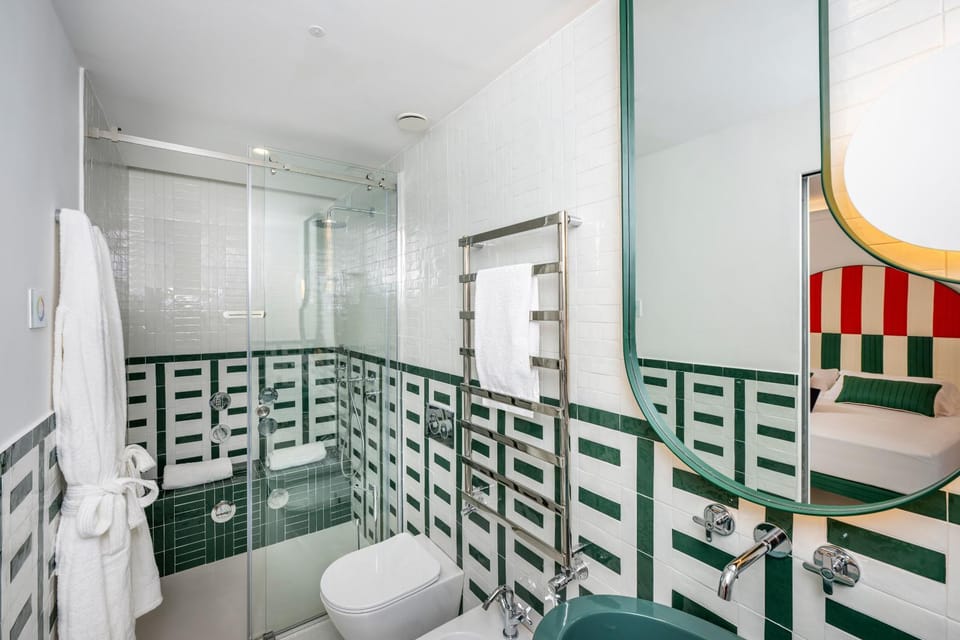 Shower, Bathroom